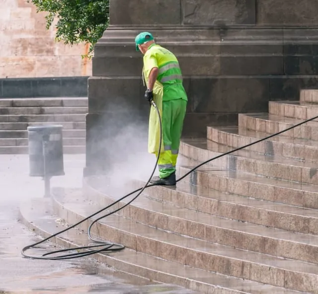 Pressure cleaning the exterior of a Melbourne property